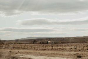 Vieilles habitations en plein désert de Patagonie.