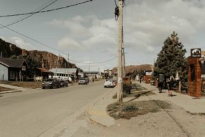 Village en milieu aride en Patagonie.